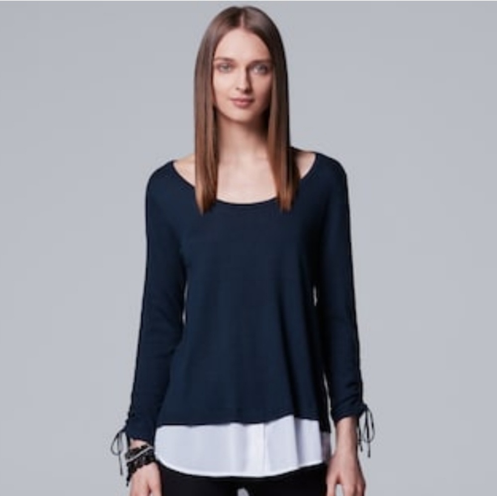 💚💚💚 NEW Vera Wang Top